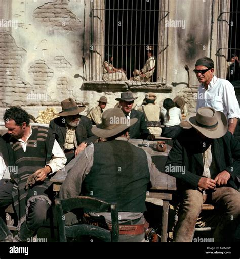 Ernest borgnine the wild bunch hi-res stock photography and images - Alamy