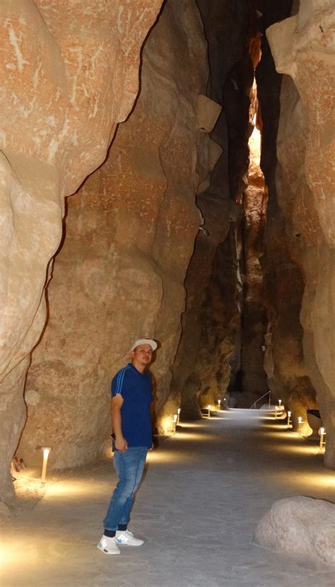 A Taste Of Saudi Arabia: Land Of Civilizations - Judas Cave - Al Ahsa