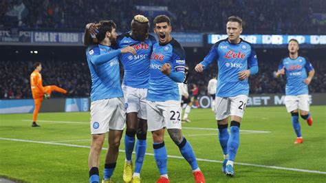 Napoli 5-1 Juventus: Serie A leaders end Juve winning run in emphatic fashion to open up ten ...