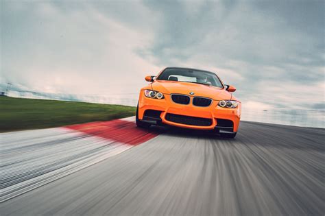 BMW E92 M3 Sounds Like Screaming Thunder