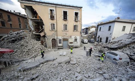 33 Before and After Italian Earthquake: Heartbreaking Photos Show Destroyed Towns In Italy ...