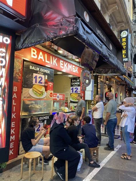 15 Best Street Food in Istanbul & Where to Find It - The Turkey Traveler