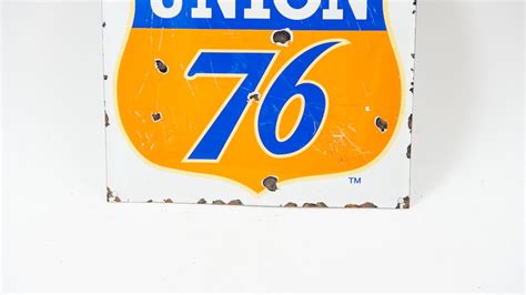 Union 76 Single-Sided Neon Sign | M616 | Indy Road Art 2021