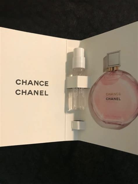 4 Best Smelling Chanel Chance Perfumes (Ranked) | bestmenscolognes.com