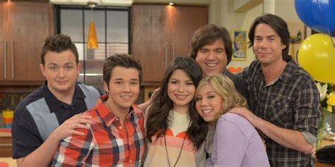 iCarly Revival Aiming For Summer Premiere, Adds New Cast Members