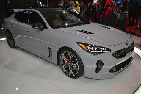 New Kia Stinger Shows Off Its Colors In Detroit | Carscoops