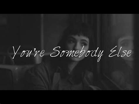 Flora Cash - You’re Somebody Else : Traduction - YouTube