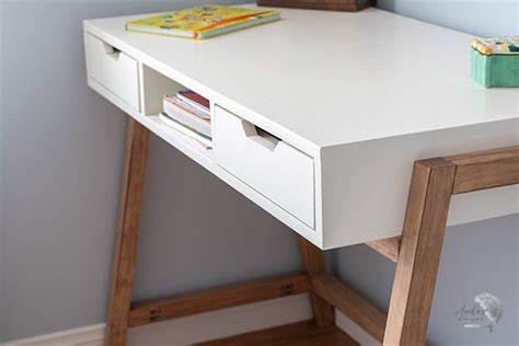 27 DIY Desk Ideas For The Home Office Of Your Dreams