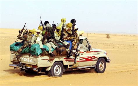 Chadian troops preparing to confront the Libyan army in the 1980s Toyota War [1280 × 802] : r ...