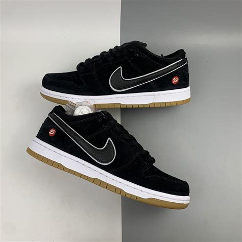 Quartersnacks x Nike SB Dunk Low Premium Black Reflective Silver For ...