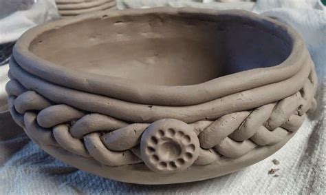 Pin by Dalia on Art | Coil pots, Coil pottery, Ceramics ideas pottery