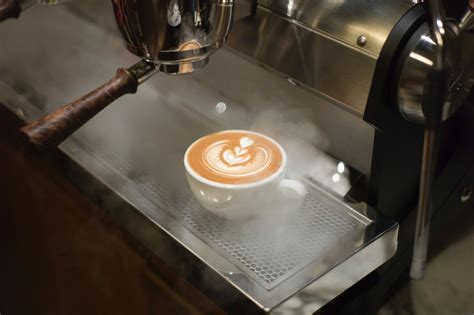 The 5 Best Latte Machines (2024 Guide) - DrinkStack