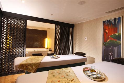 R The Spa at Radisson Blu Plaza Delhi - Travel Span