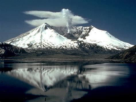 Mount St. Helens Pictures: Before and After the Blast