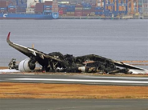 Tragic Collision at Tokyo's Haneda Airport: 5 Dead in Coast Guard Plane ...