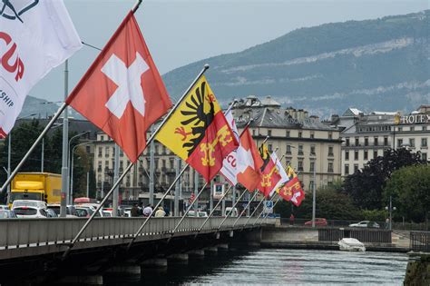 Flags Switzerland Geneva - Free photo on Pixabay - Pixabay