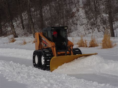 Over The Tire Tracks For Skid Steer Loaders | Right Track Systems Int.