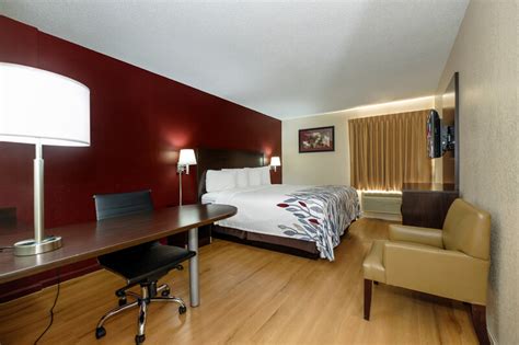 Budget, Pet Friendly Hotel in Hillsville, VA 24343