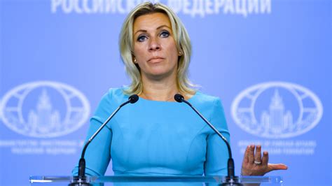 Zakharova invited the editor-in-chief of the Italian la Repubblica to ...