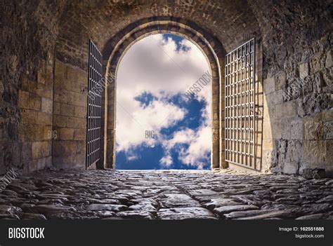 Door Heaven. Arched Image & Photo (Free Trial) | Bigstock