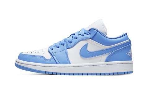 AIR JORDAN 1 LO WMNS "UNC" - Stadium Goods | Air jordans, Unc shoes, Jordan 1 low unc