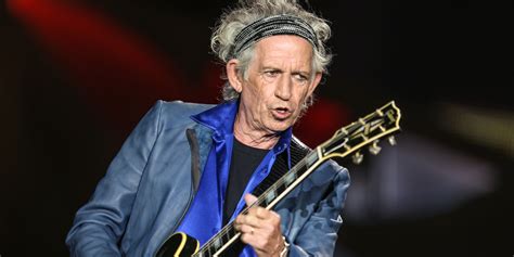 Rolling Stones' Keith Richards Slams The Beatles' Sergeant Pepper Album ...