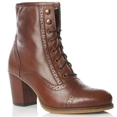 Carvela Kurt Geiger Sylvia Boots in Brown | Lyst