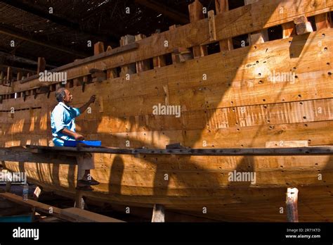 Dhow factory. Sur. Sultanate of Oman Stock Photo - Alamy