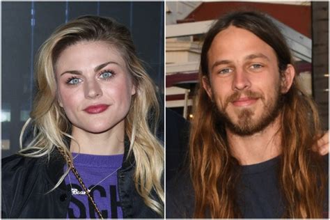 Frances Bean Cobain Is Dating Tony Hawk's Son Riley Hawk