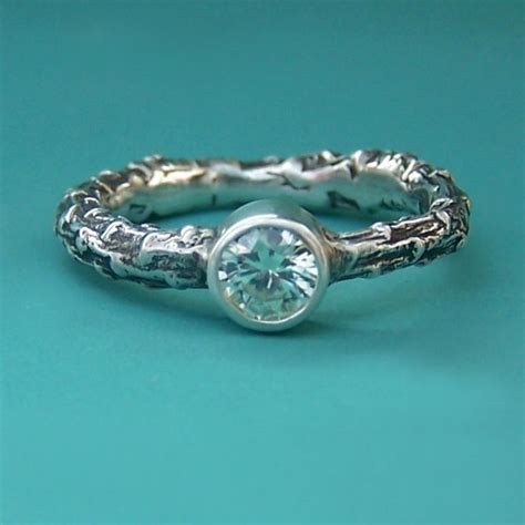 Earth-Friendly Engagement Rings and Wedding Bands | OneWed