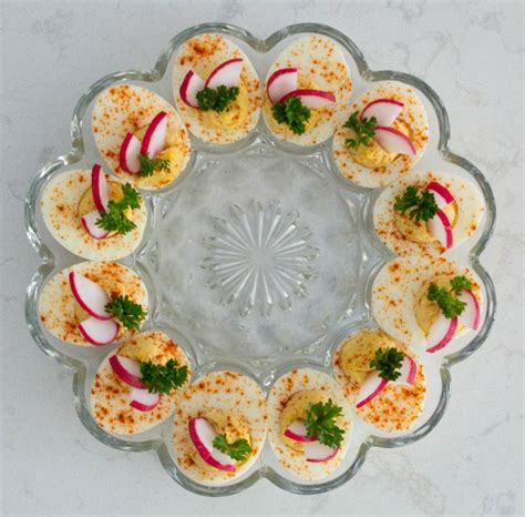 Christmas Deviled Eggs 6 | FoodLove.com