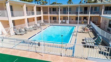 BELLEAIR BEACH RESORT MOTEL - Belleair Beach FL 2040 Gulf 33786