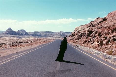 Revealing The Power Of Yemeni Women | iGNANT.com Duane Michals, Saturdays Nyc, Contemporary ...