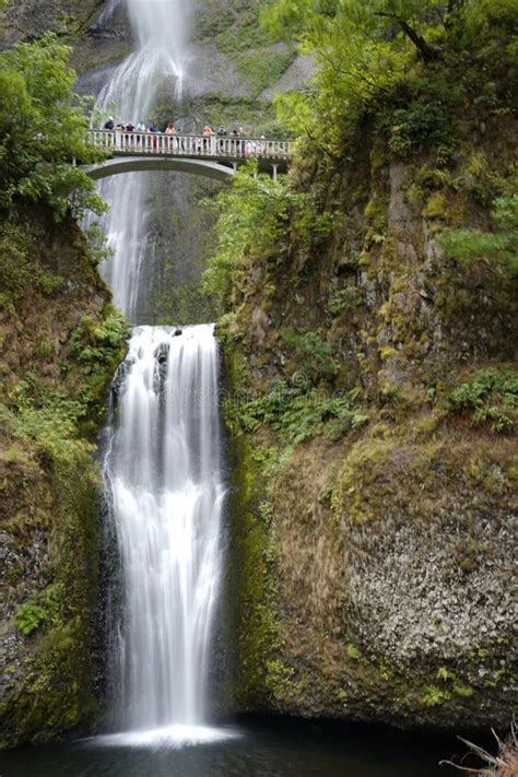 Shot of a Waterfall in Low Shutter Speed Editorial Image - Image of watercourse, autumn: 208089300