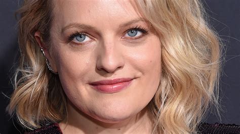 Elisabeth Moss Lays Out The Chaos Behind The Handmaid's Tale Train Station Finale Scene