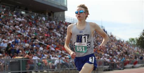 Simeon Birnbaum breaks 4-minute mile in Seattle