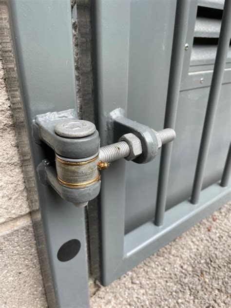 The industrial heavy-duty hinge | Gatemaster Locks