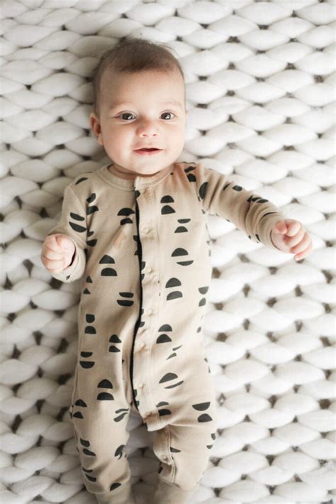 21 Best Organic Baby Clothes Brands (2024) - Paisley & Sparrow