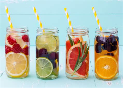 9 Detox Drinks For Glowing Skin | Vaya