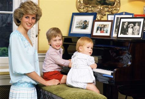 At Home With Diana And Her Two Sons, William and Harry - Princess Diana ...