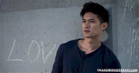 Magnus Bane - Shadowhunters TV Show Wallpaper (39195065) - Fanpop