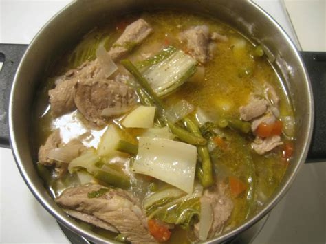 pork sinigang (Filipino tamarind pork soup) | Sinigang recipe, Pork sinigang, Pork soup