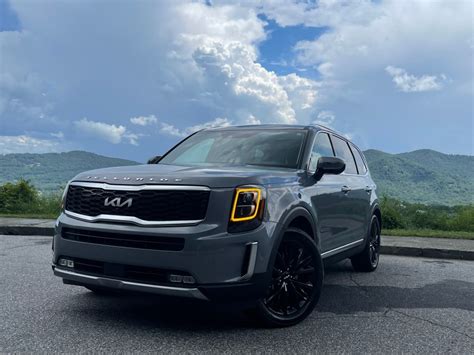 2022 Kia Telluride Review: Perfect for Errands and Escaping the City