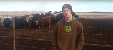 Peterson Farm Brothers teach us 'How to Moo' | AGDAILY