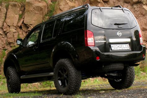 Nissan Pathfinder Off Road - amazing photo gallery, some information ...