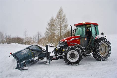 Snow Plow Attachments – DMC Wear Parts