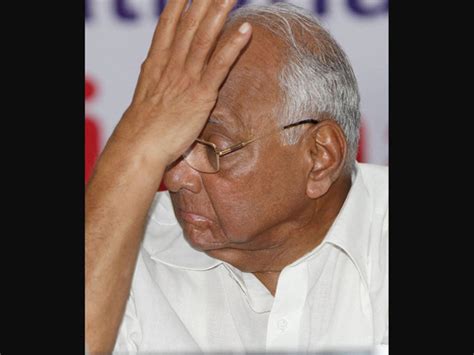 NCP chief Sharad Pawar injured, taken to Mumbai by air ambulance ...