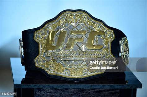 5,464 Championship Belt Stock Photos, High-Res Pictures, and Images - Getty Images