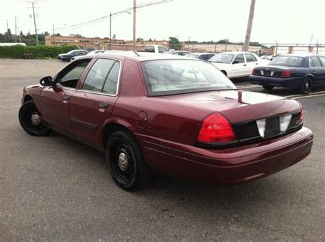 Sell used 2011 Ford Crown Victoria Police Interceptor in Livonia, Michigan, United States