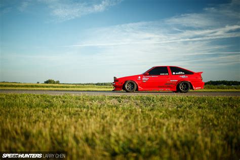 A Pure Drift AE86 - Speedhunters